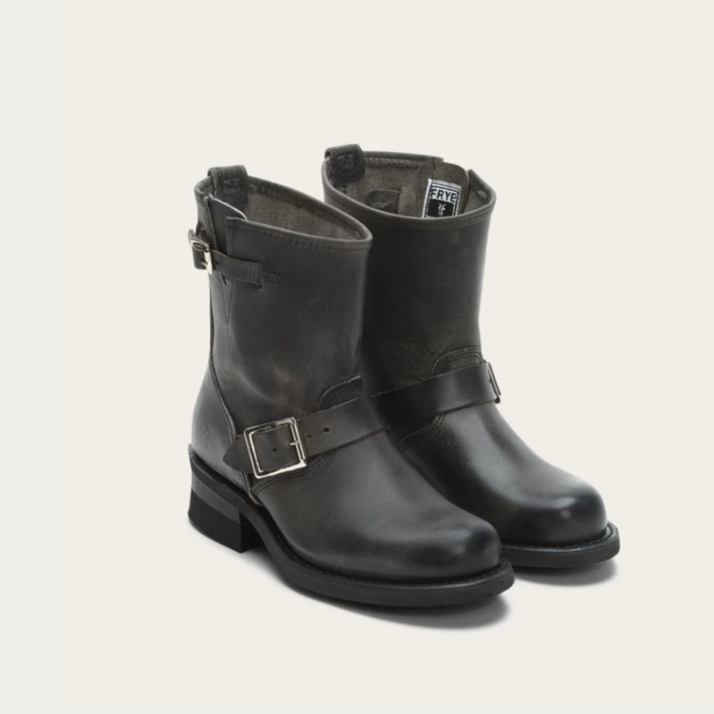 FRYE Engineer 8R Boots